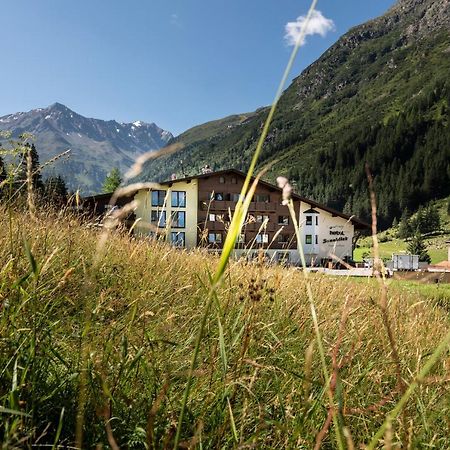 Hotel Sonnblick Sankt Leonhard im Pitztal Eksteriør billede