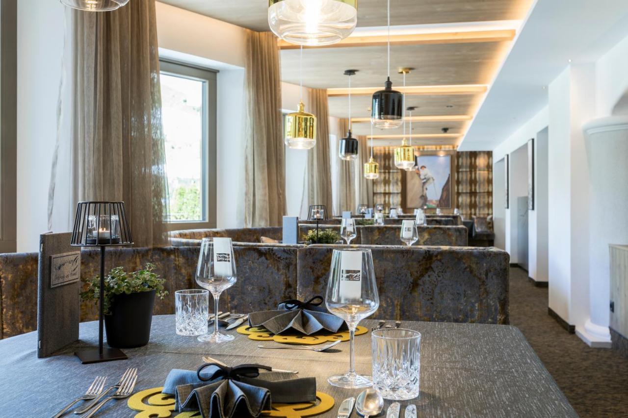 Hotel Sonnblick Sankt Leonhard im Pitztal Eksteriør billede