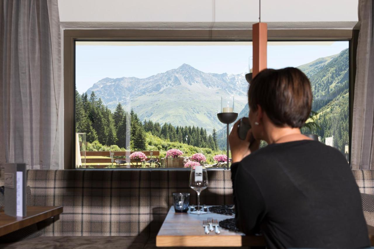 Hotel Sonnblick Sankt Leonhard im Pitztal Eksteriør billede