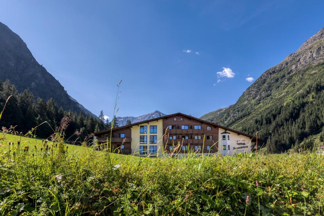 Hotel Sonnblick Sankt Leonhard im Pitztal Eksteriør billede